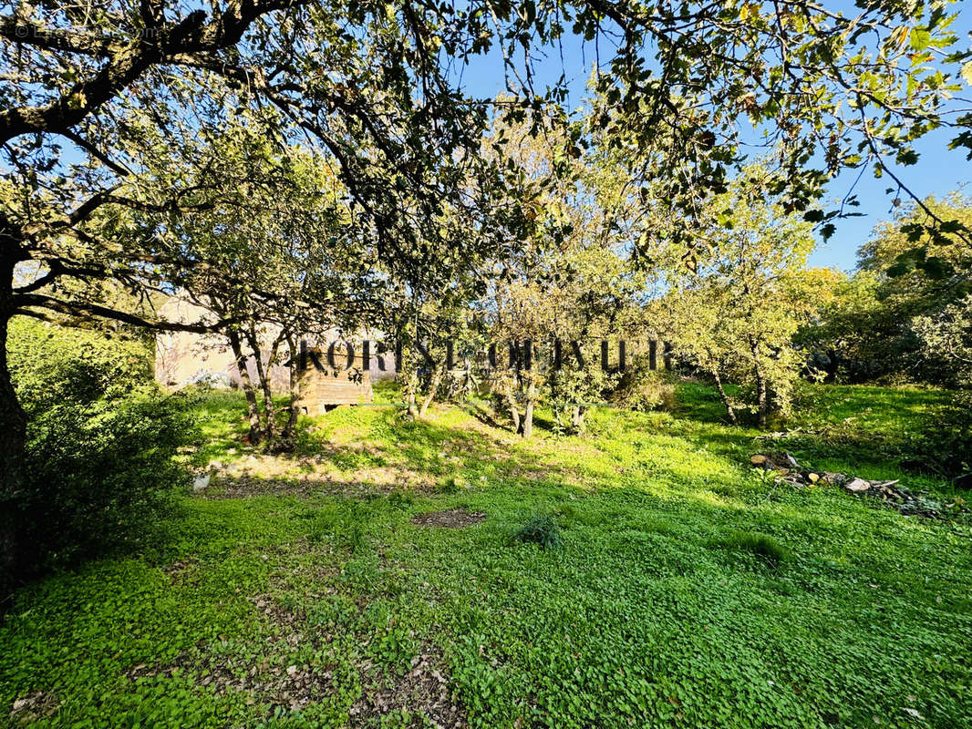 Maison à GINASSERVIS