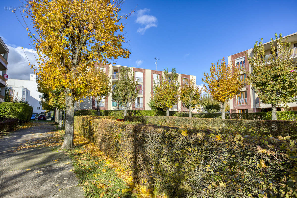 Appartement à MONTIGNY-LE-BRETONNEUX