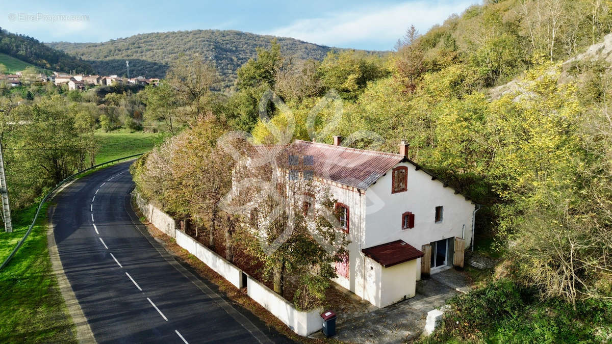 Maison à TORSIAC