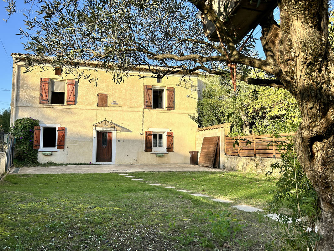 Maison à SAINT-QUENTIN-LA-POTERIE