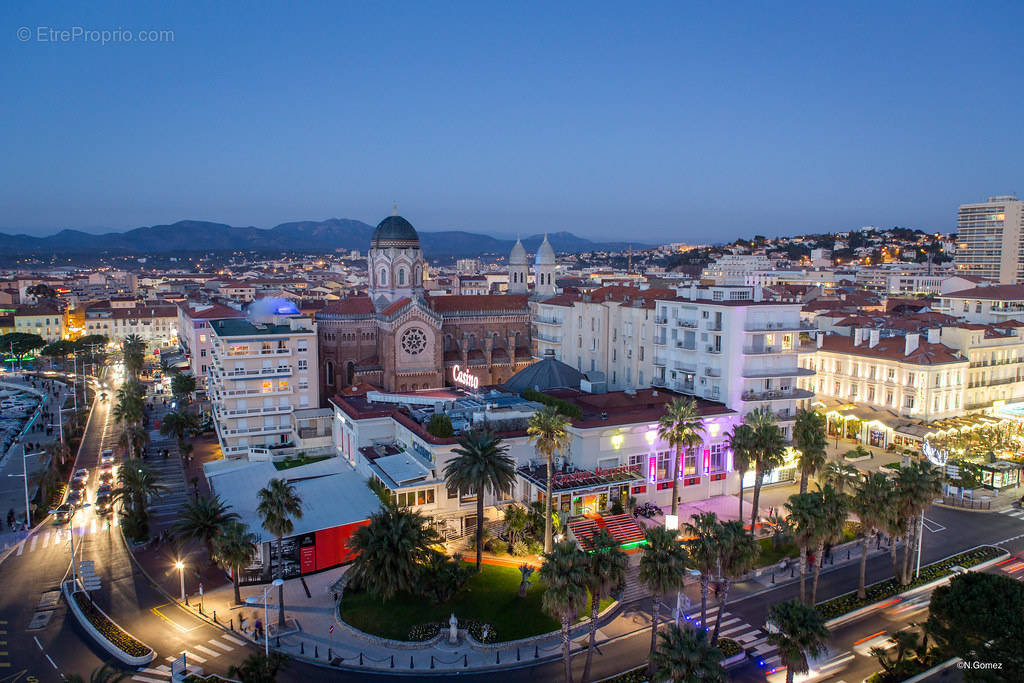 Commerce à SAINT-RAPHAEL