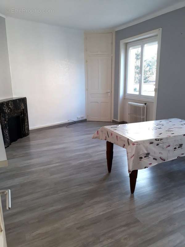 Appartement à CUZIEU