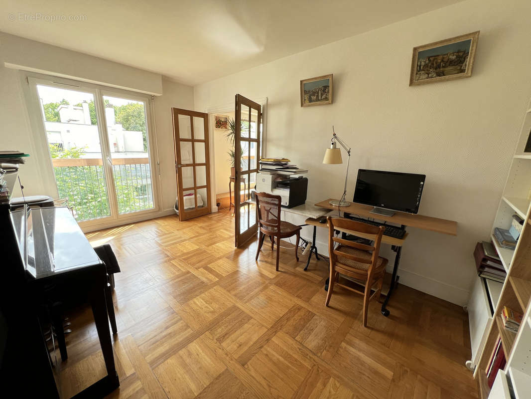 Appartement à SAINT-MAUR-DES-FOSSES