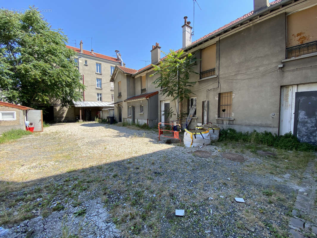 Appartement à SAINT-MAUR-DES-FOSSES