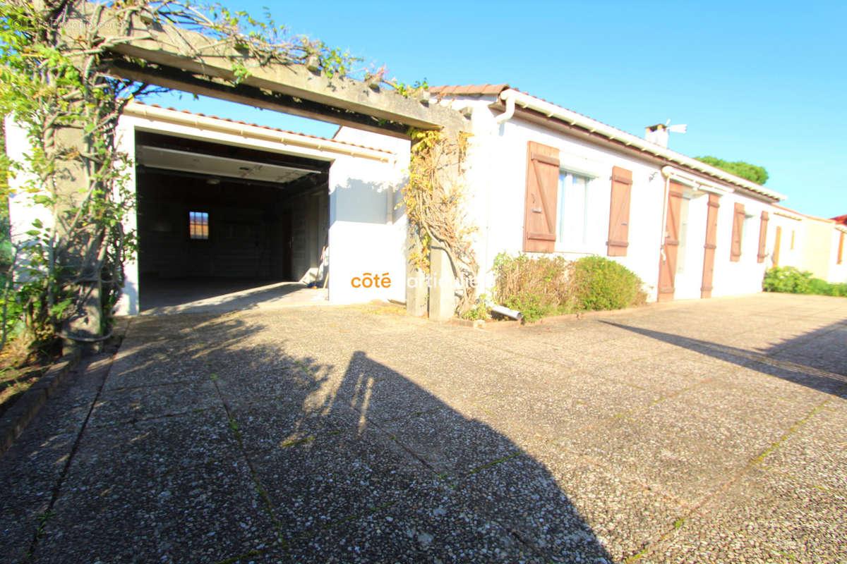 Maison à L&#039;AIGUILLON-SUR-MER