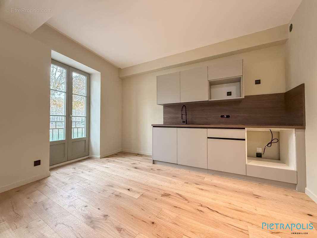 Appartement à LYON-1E