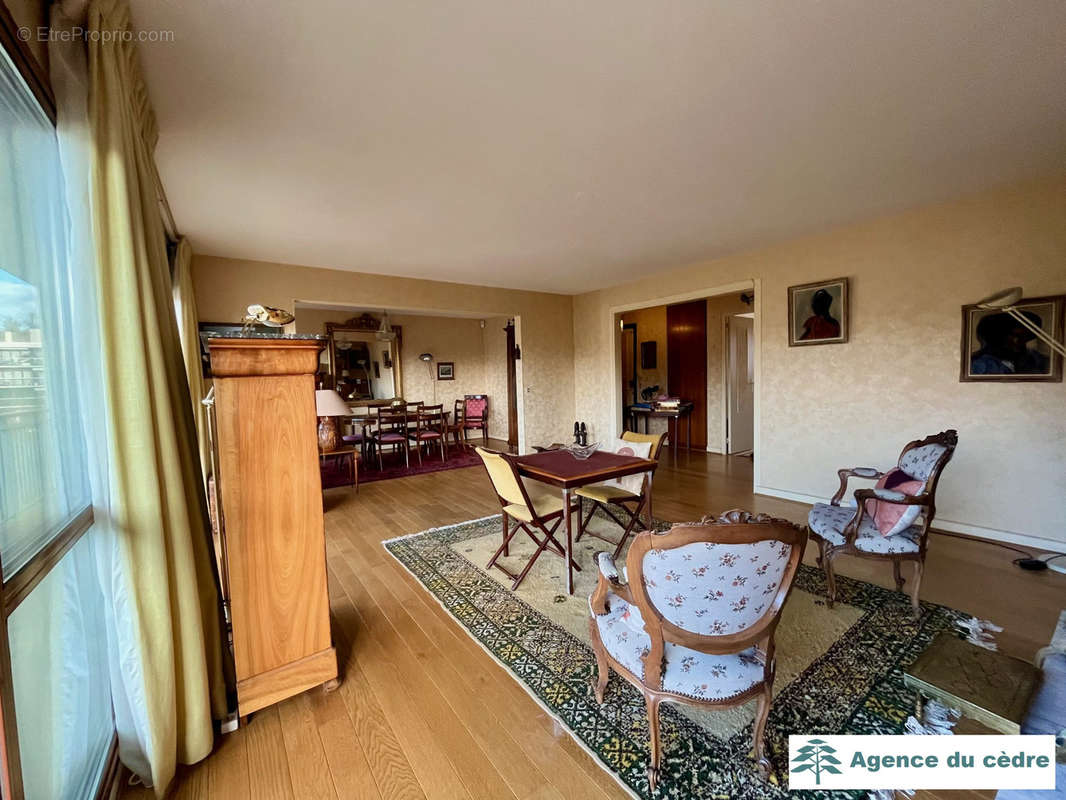 Appartement à NOISY-LE-ROI