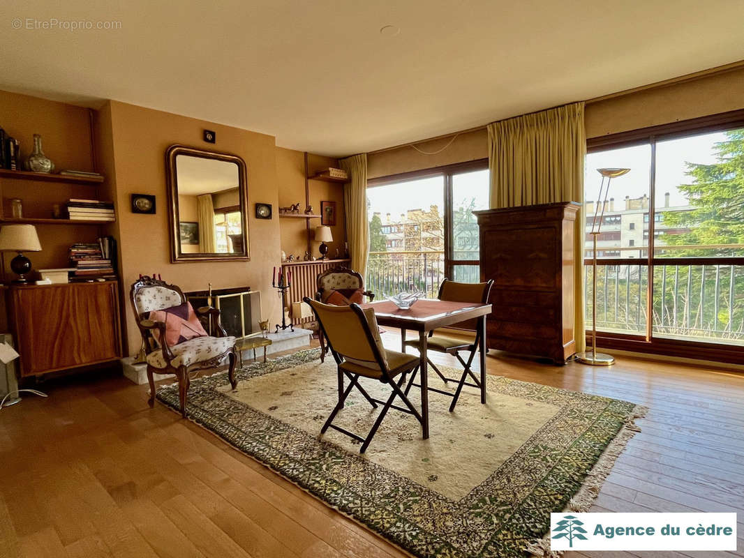 Appartement à NOISY-LE-ROI