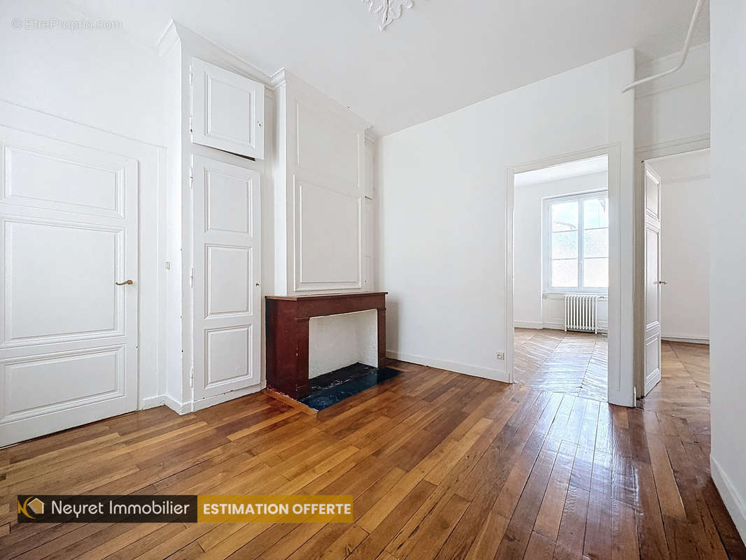 Appartement à LYON-1E