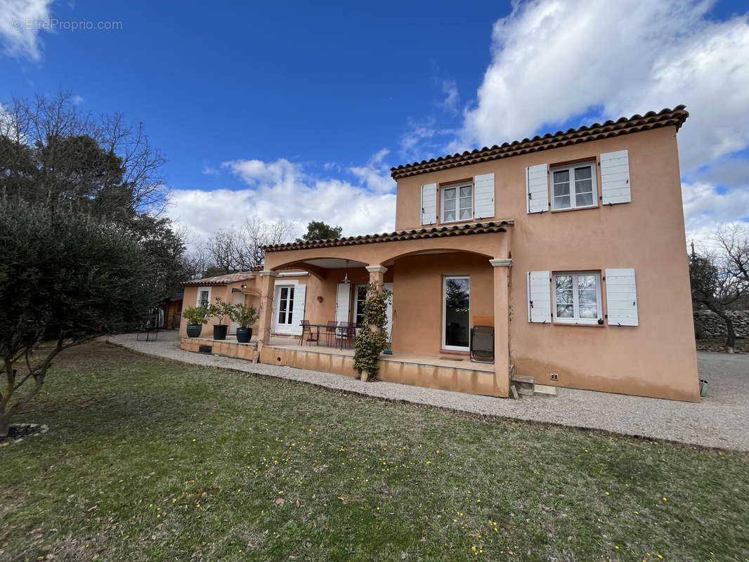 Maison à REGUSSE