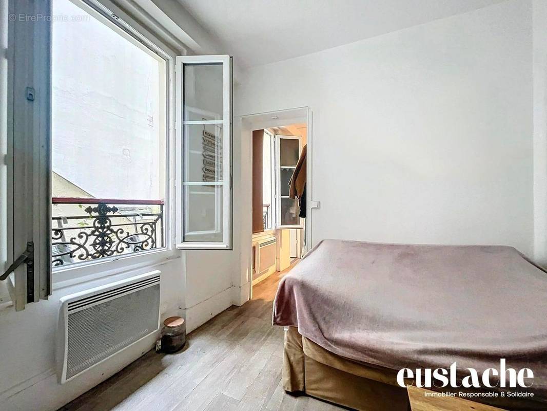 Appartement à PARIS-10E