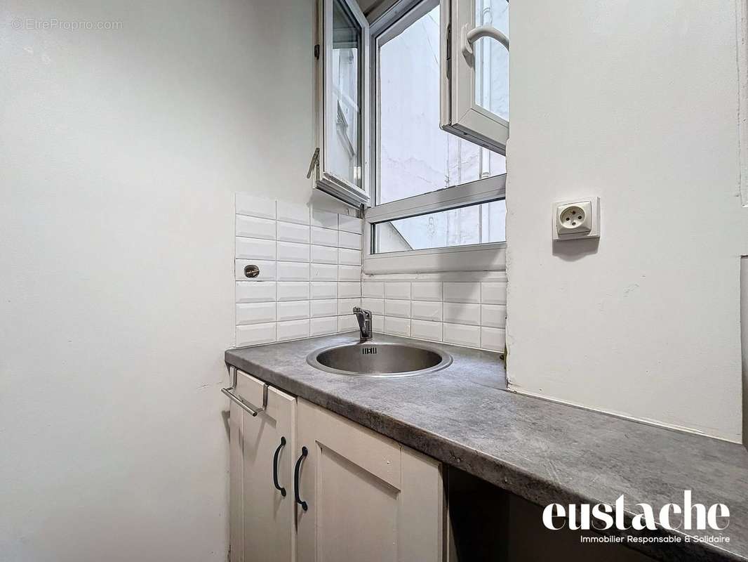 Appartement à PARIS-10E