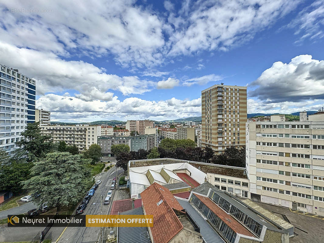 Appartement à SAINT-ETIENNE