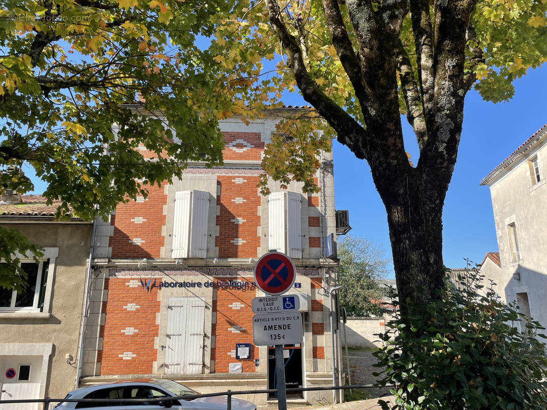 Maison à JARNAC