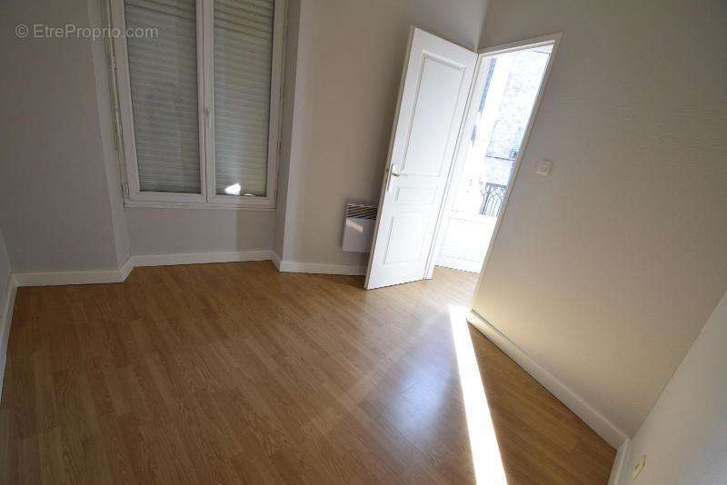   - Appartement à AUBENAS