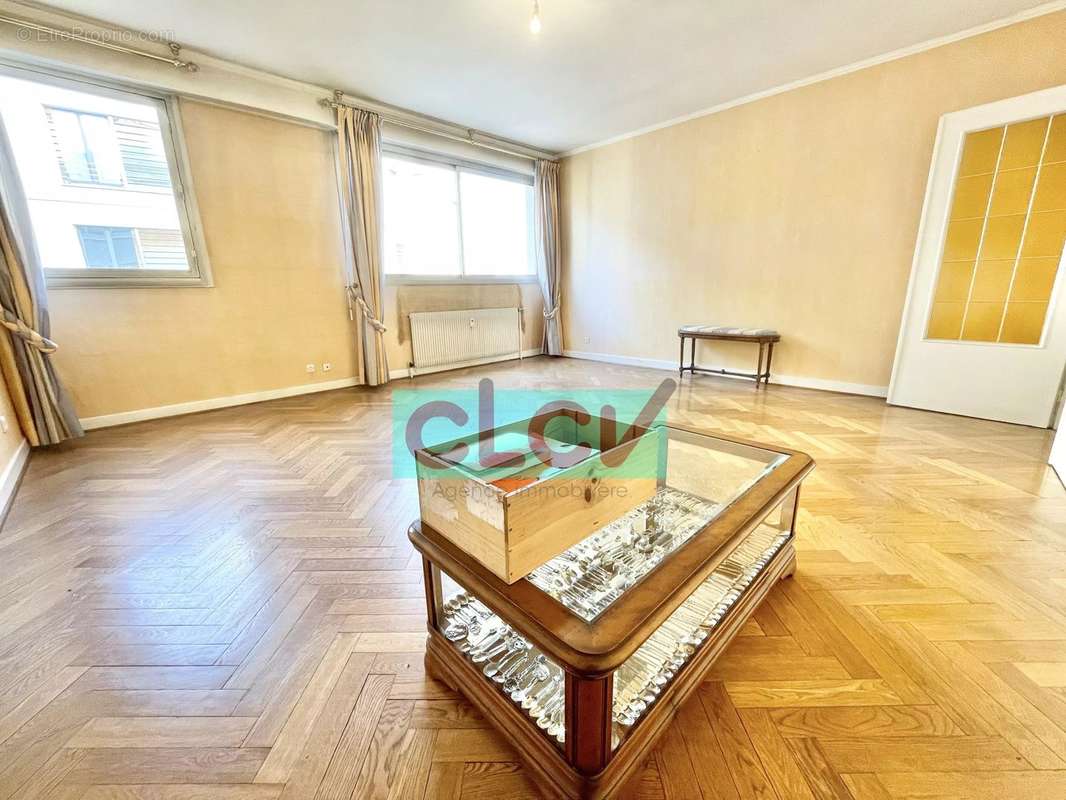 Appartement à LYON-7E