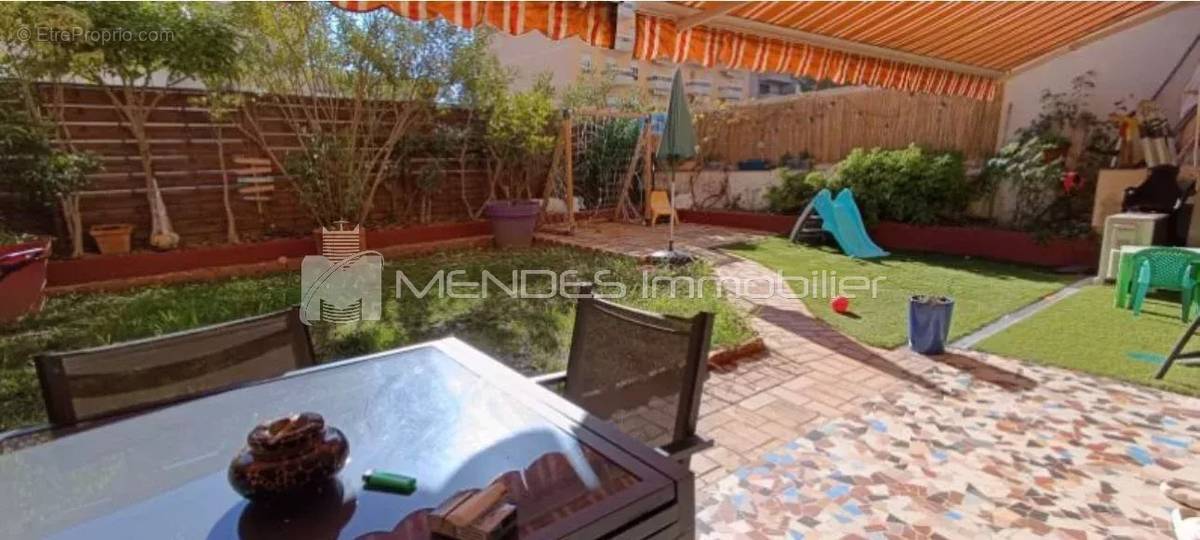 Appartement à ROQUEBRUNE-CAP-MARTIN