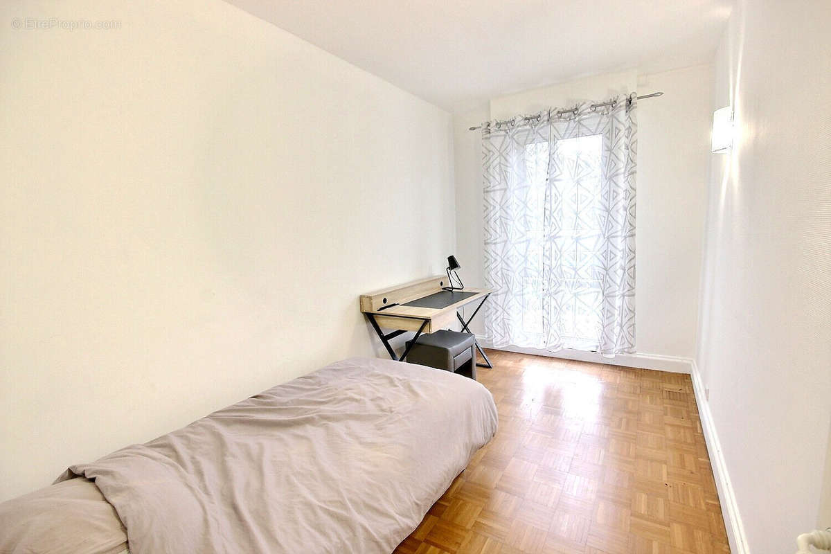 Appartement à FRESNES