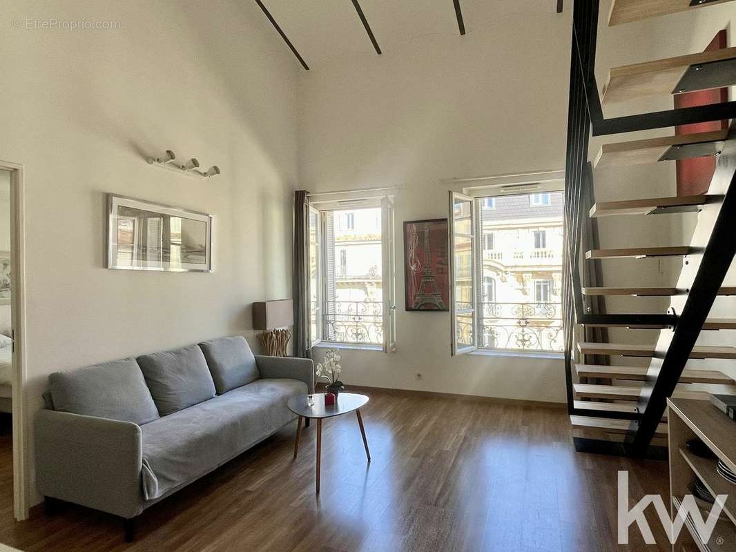 Appartement à MARSEILLE-2E