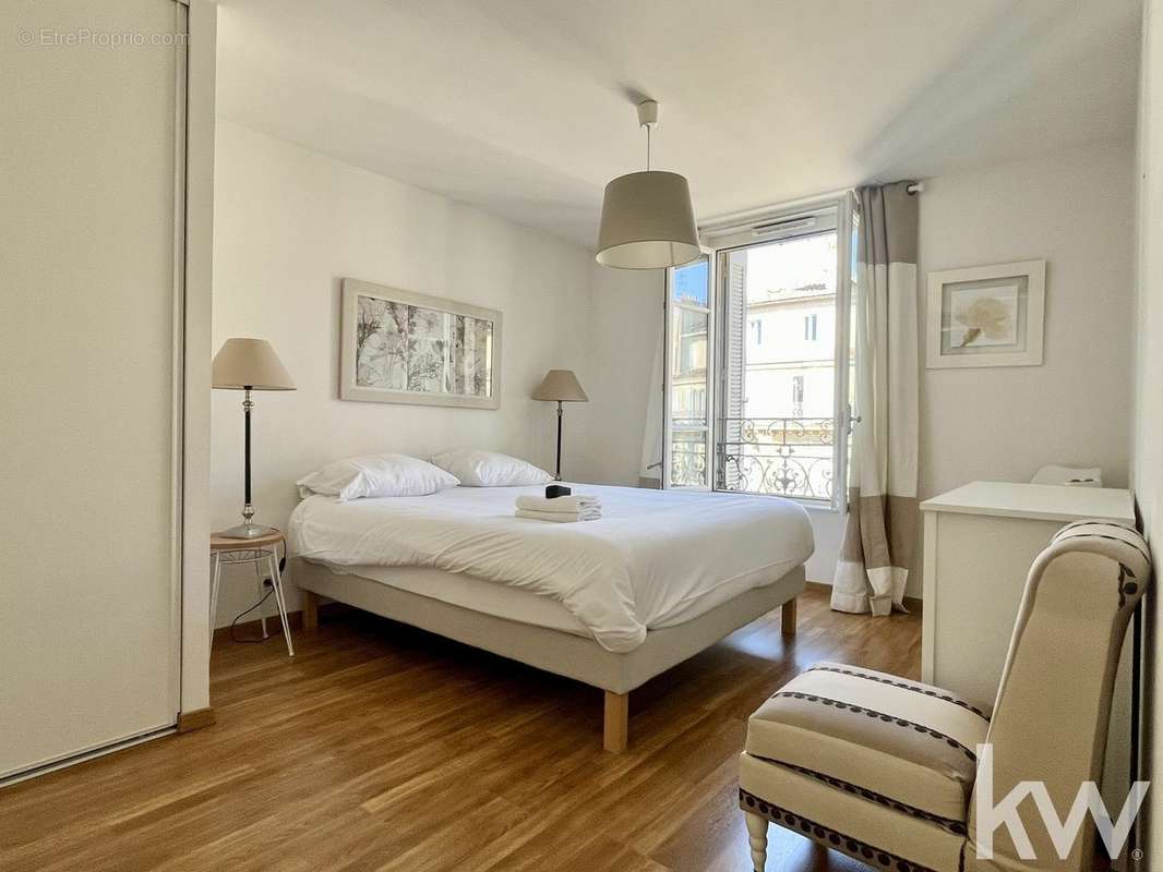 Appartement à MARSEILLE-2E