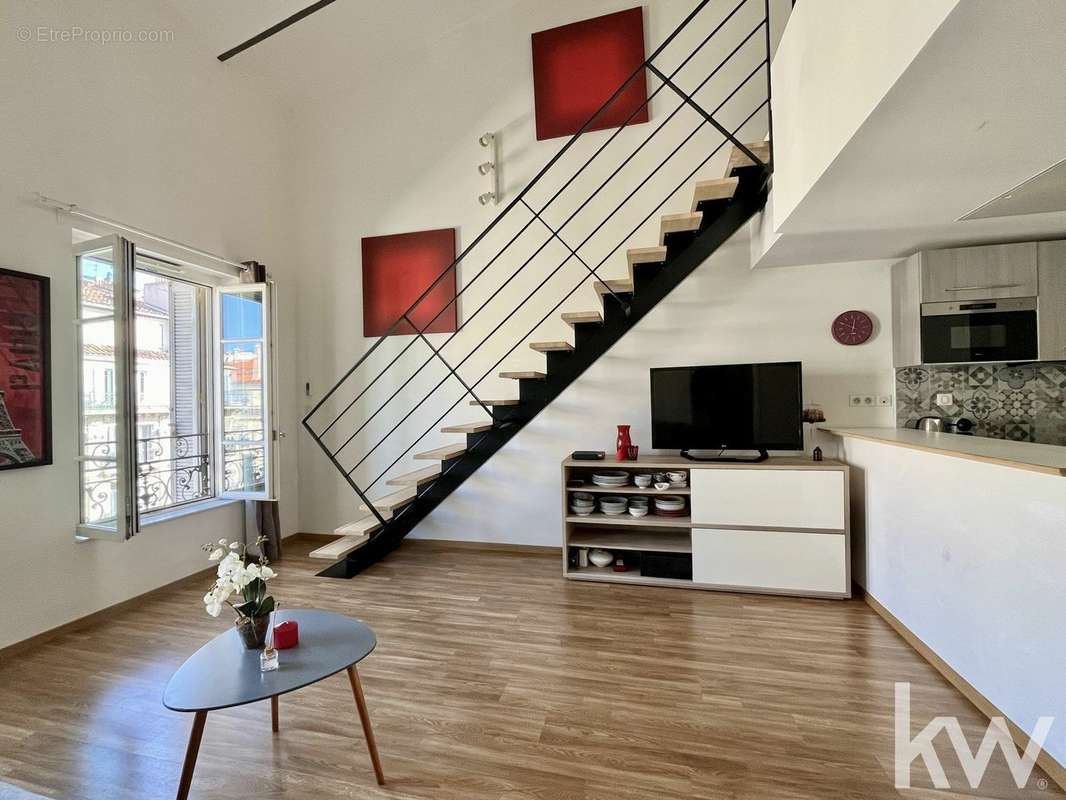 Appartement à MARSEILLE-2E