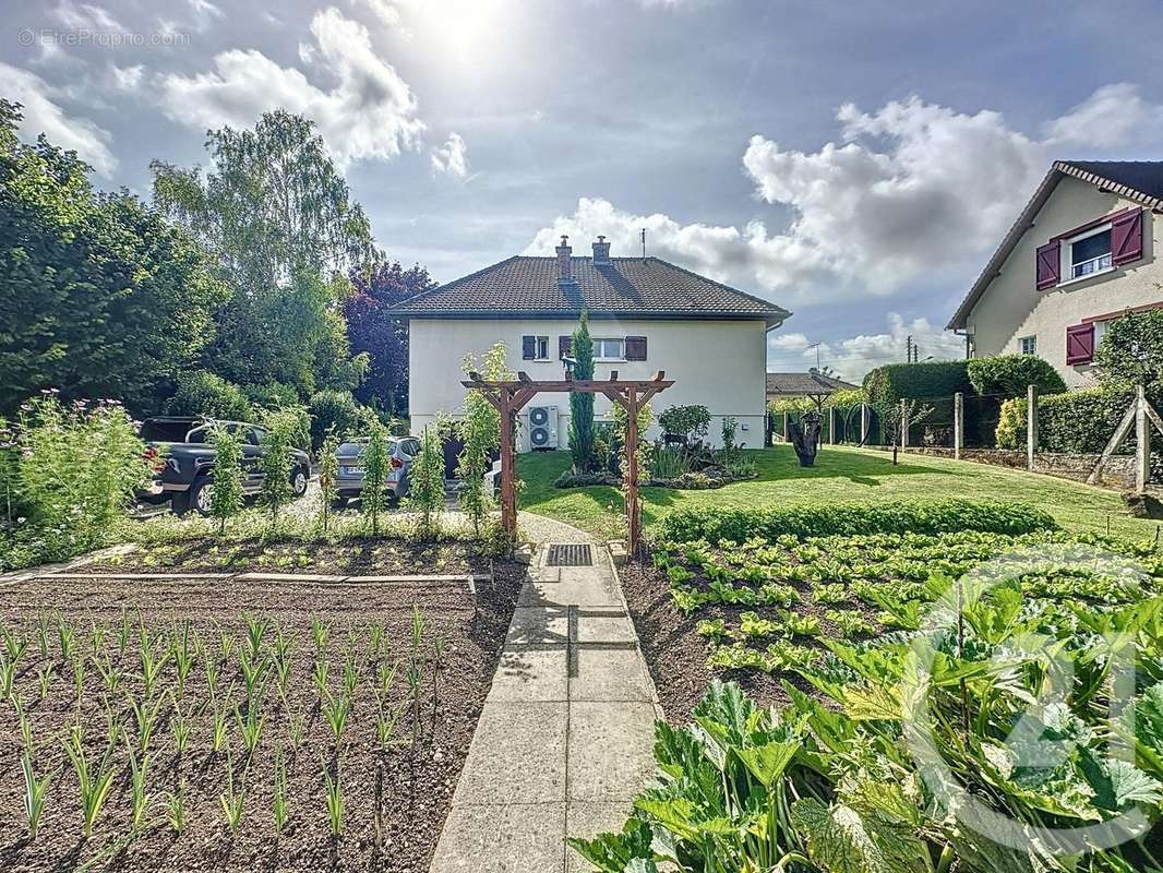 Maison à BARBEREY-SAINT-SULPICE