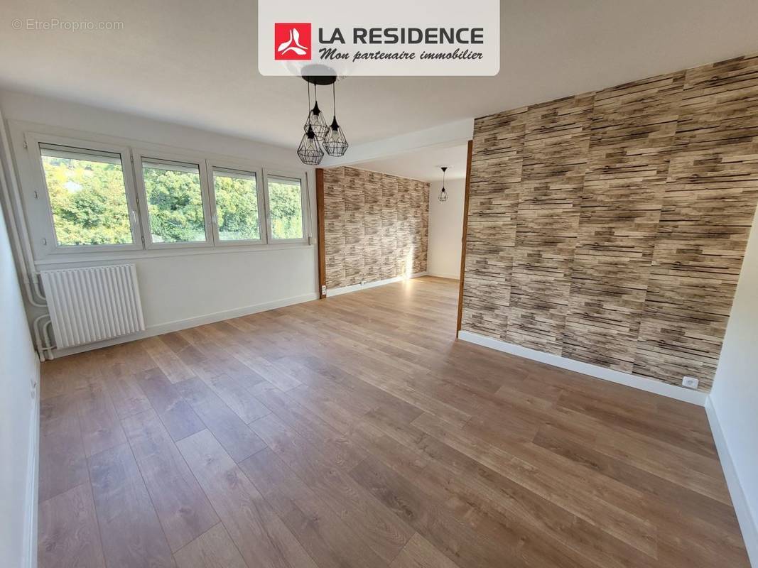 Appartement à DEVILLE-LES-ROUEN