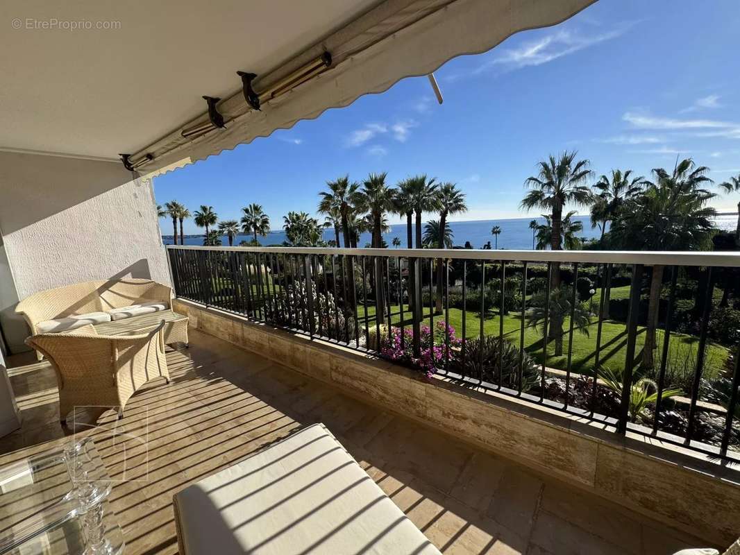 Appartement à CANNES