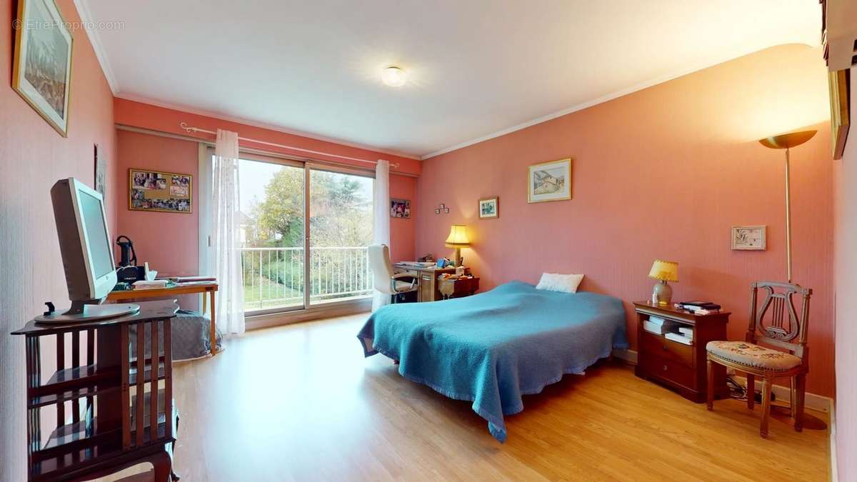 Appartement à LE RAINCY