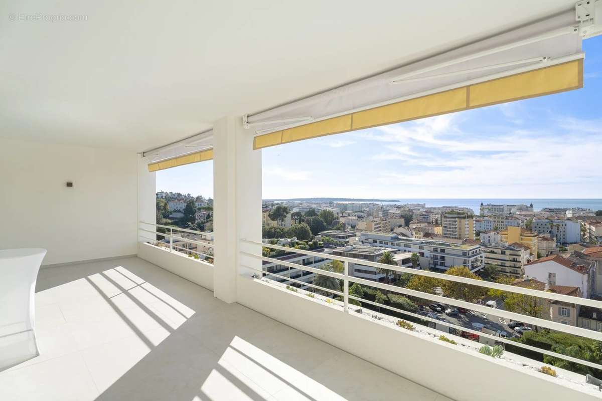 Appartement à CANNES