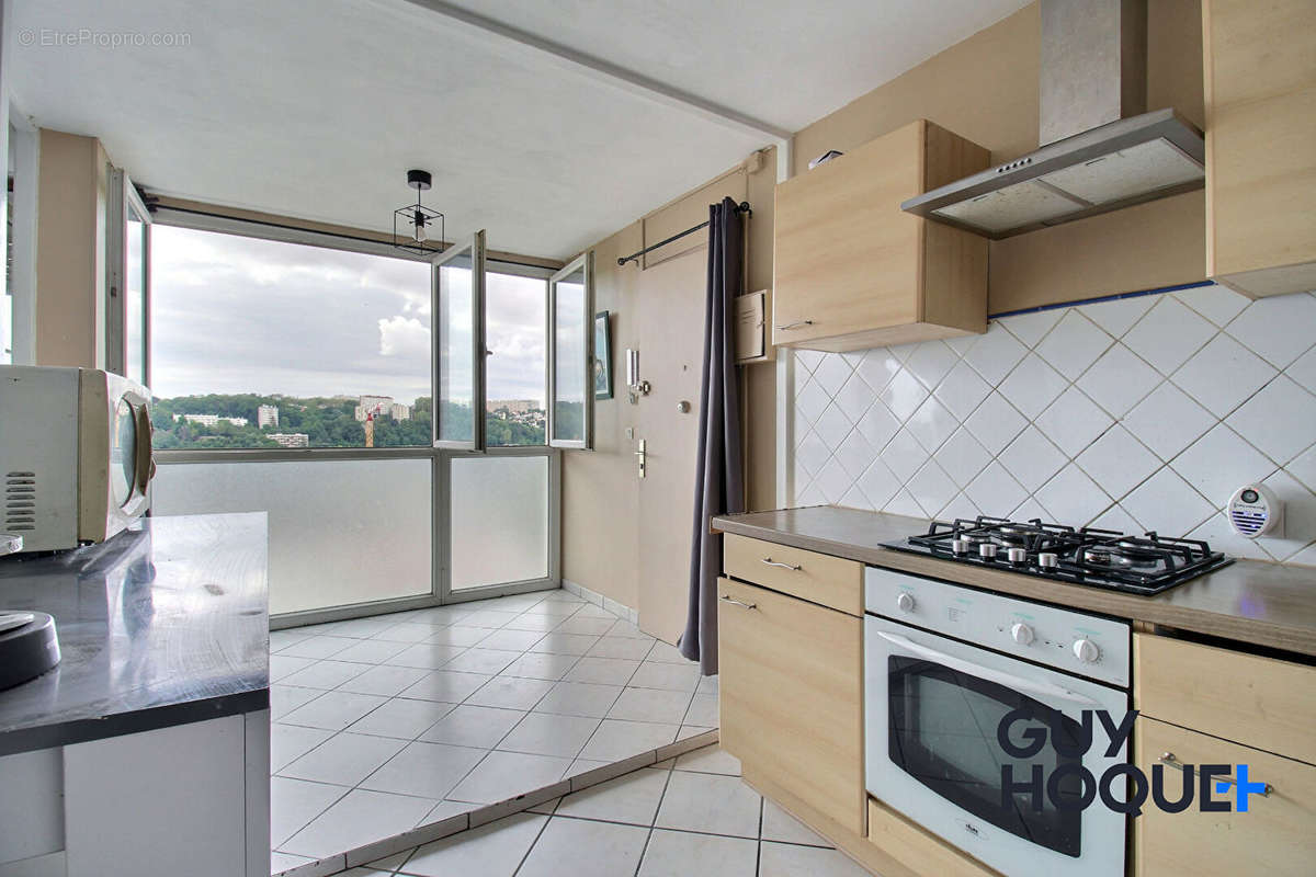 Appartement à LYON-9E