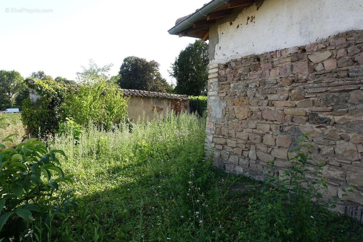 Maison à LA CHAPELLE-DE-GUINCHAY