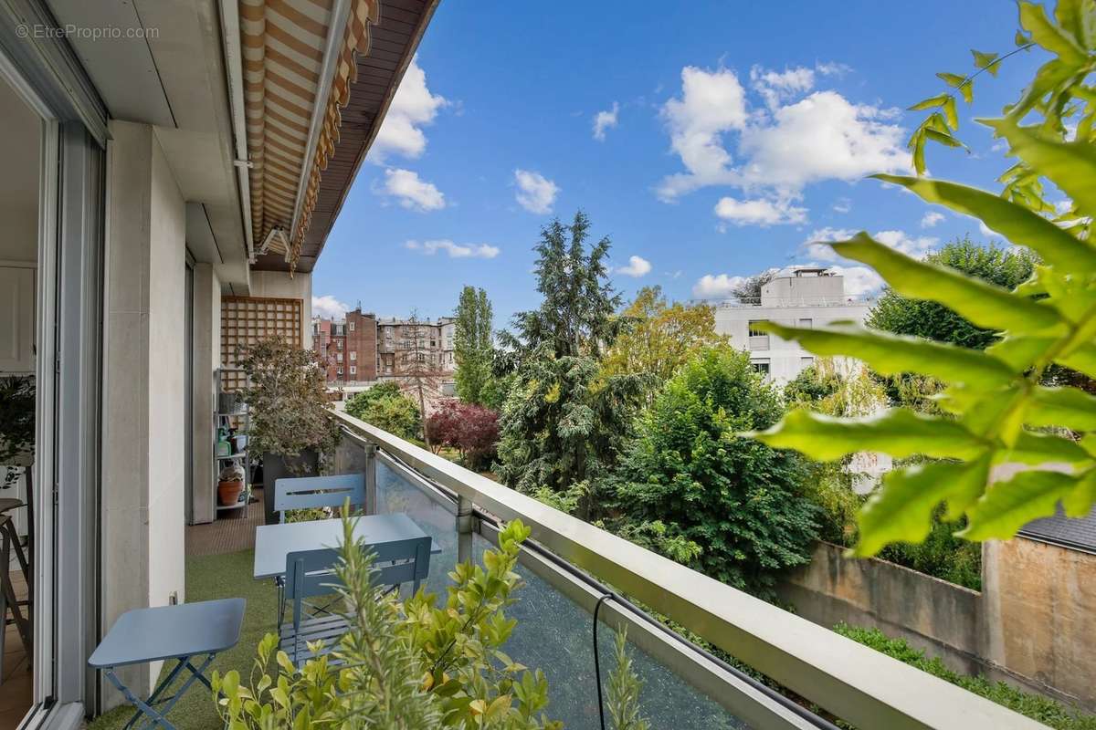 Appartement à LEVALLOIS-PERRET