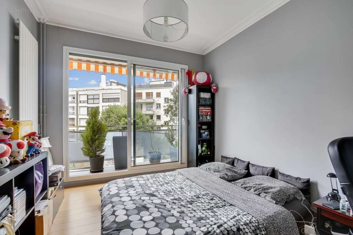 Appartement à LEVALLOIS-PERRET