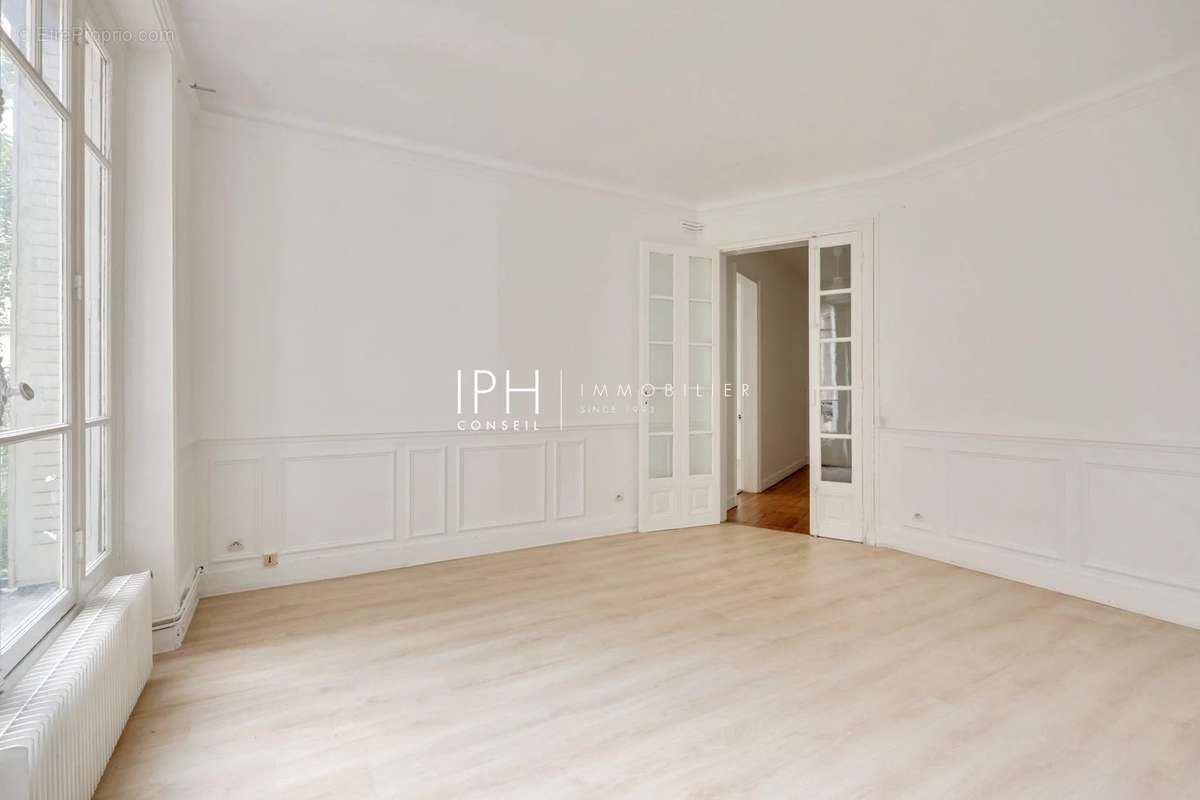 Appartement à NEUILLY-SUR-SEINE