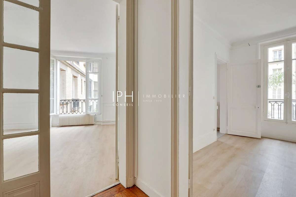 Appartement à NEUILLY-SUR-SEINE