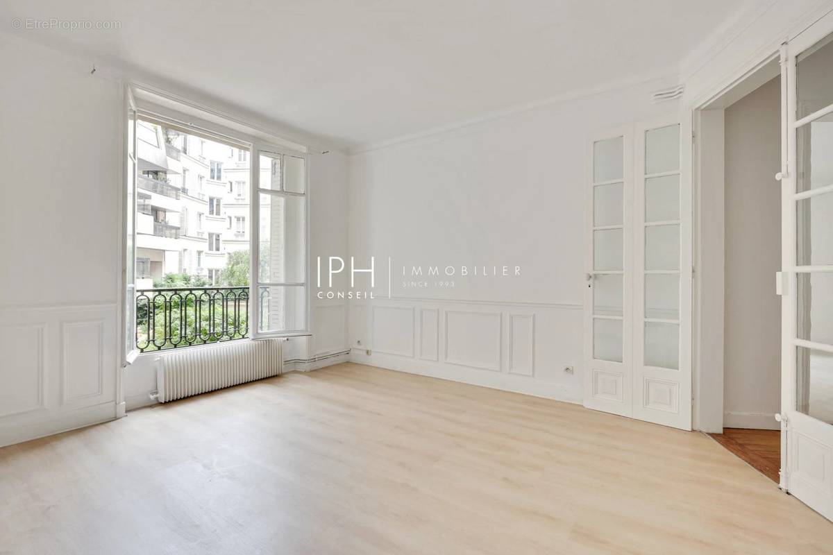 Appartement à NEUILLY-SUR-SEINE