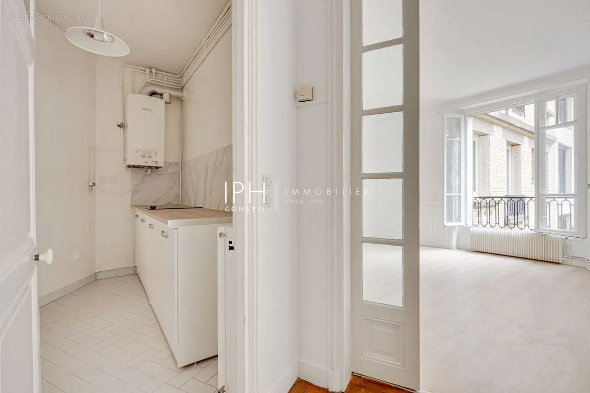 Appartement à NEUILLY-SUR-SEINE