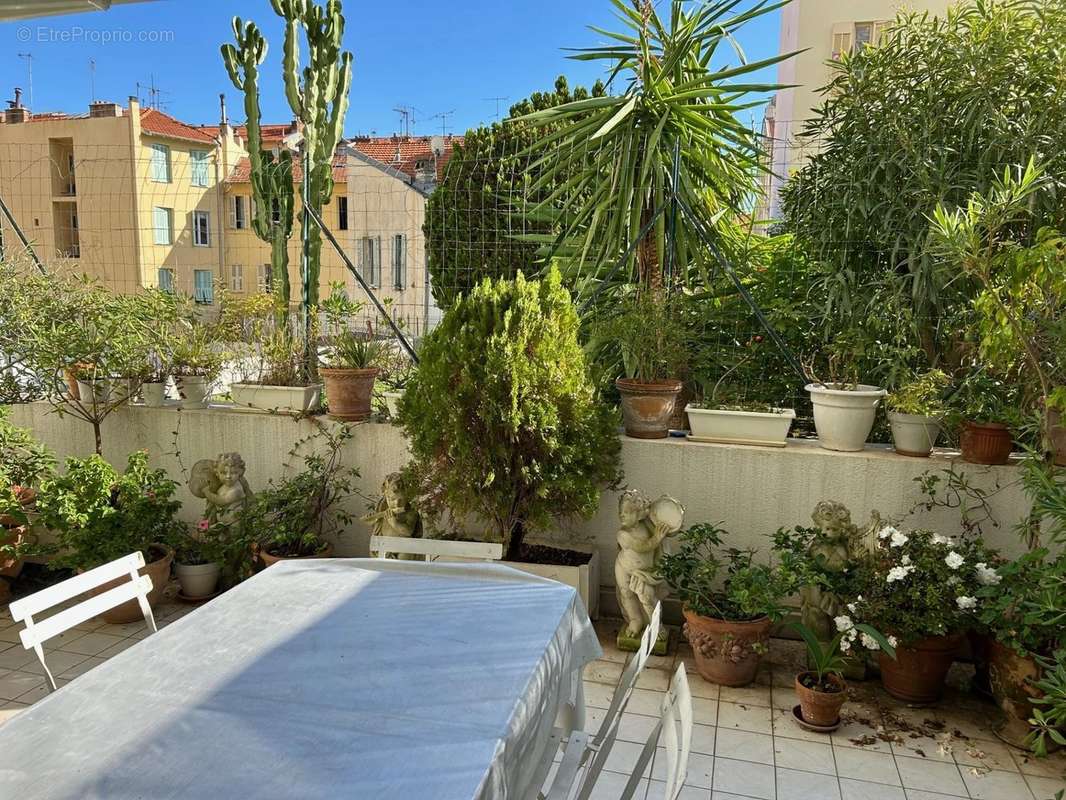 Appartement à NICE