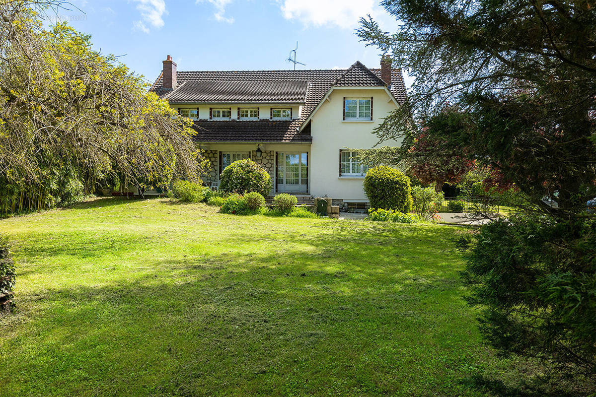 Maison à SALINS