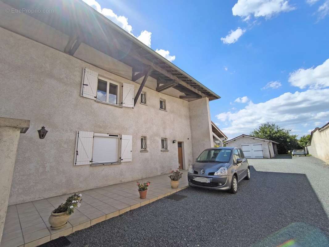 Maison à SAINT-DIDIER-SUR-CHALARONNE