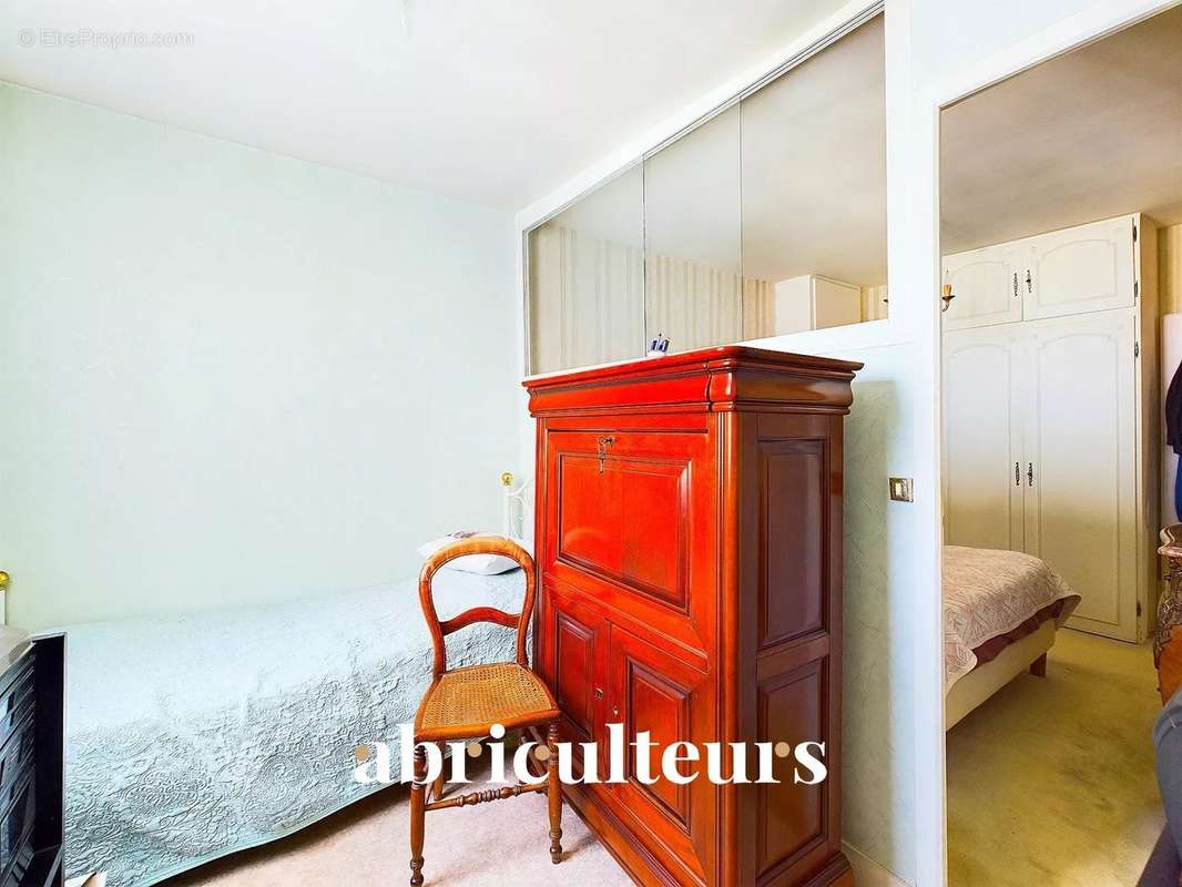 Appartement à PARIS-3E