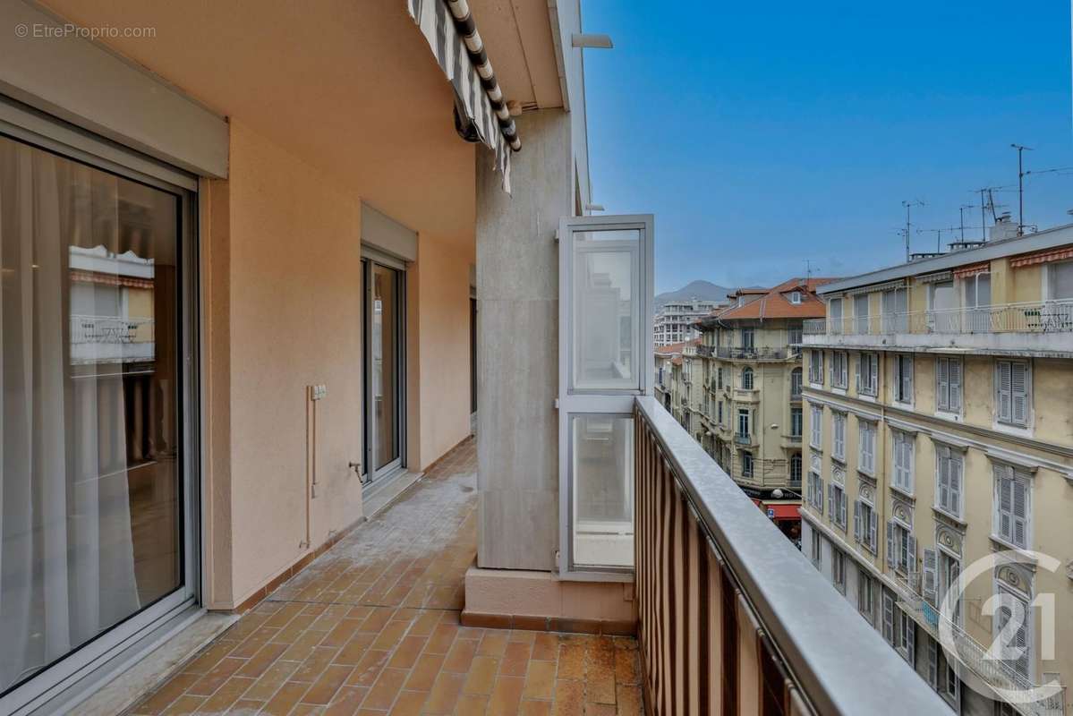 Appartement à NICE