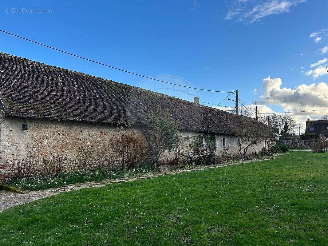 Appartement à CHECY