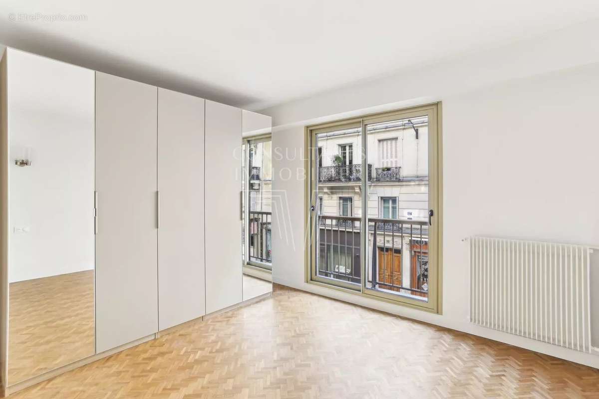 Appartement à PARIS-5E