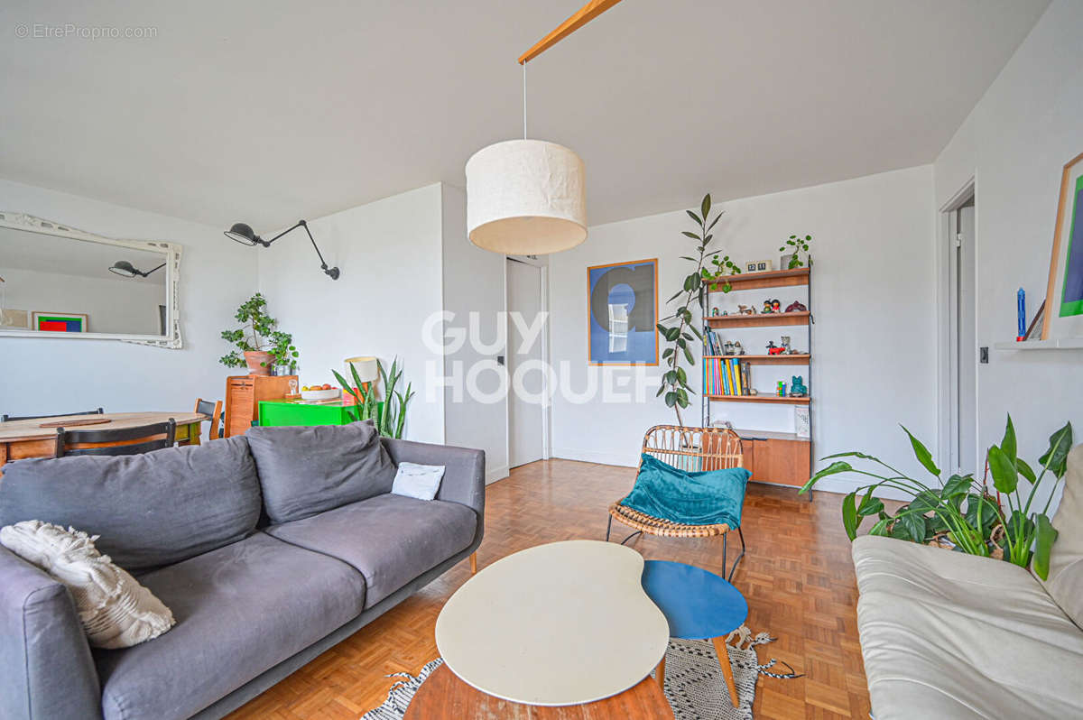 Appartement à PARIS-12E