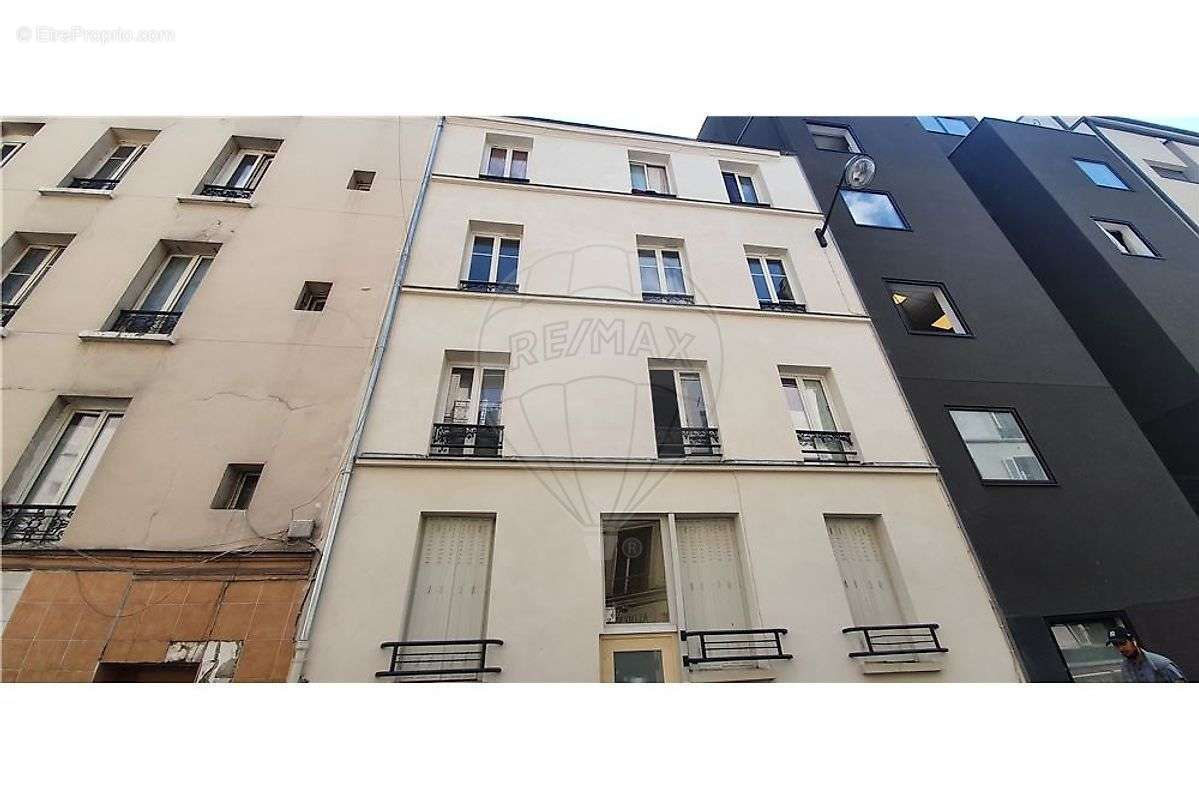 Appartement à PARIS-18E