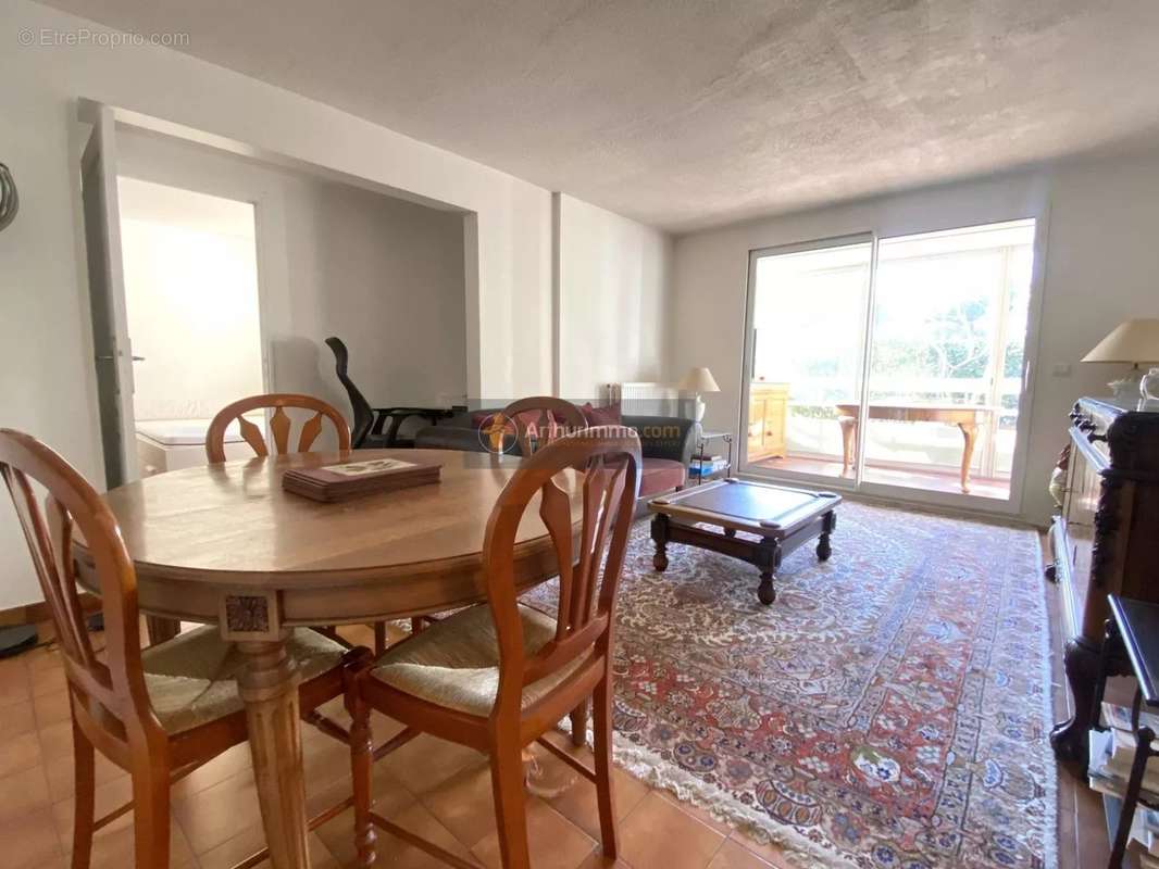 Appartement à FREJUS