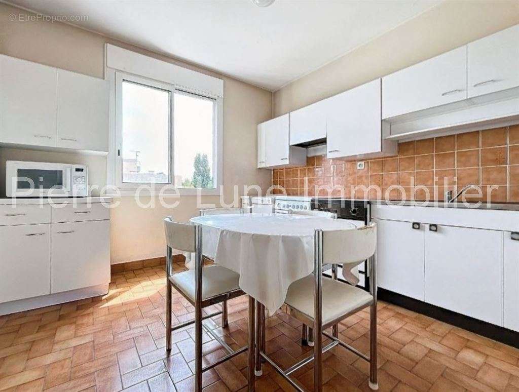 Appartement à LYON-5E