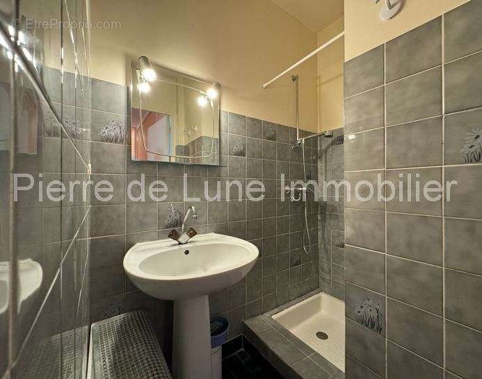 Appartement à LYON-5E